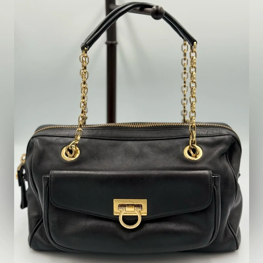 Salvatore Ferragamo Gancini Black Leather Shoulder Bag - Picture 1 of 14